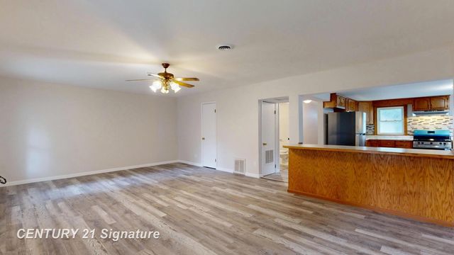 1500 N Charles Street, Saginaw, MI 48602