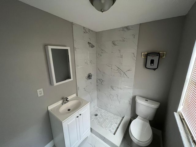 1883 Breezy Lane, West Palm Beach, FL 33417