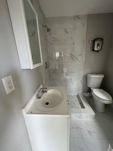1883 Breezy Lane, West Palm Beach, FL 33417