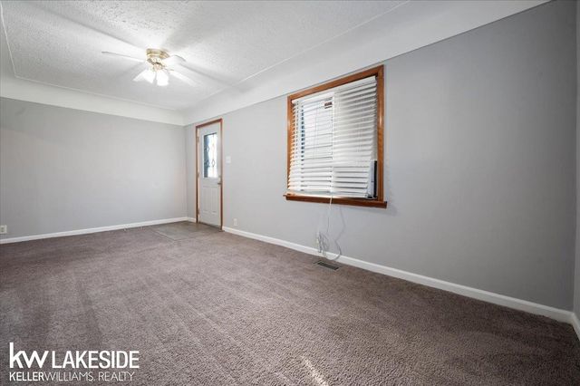 8439 Continental Avenue, Warren, MI 48089