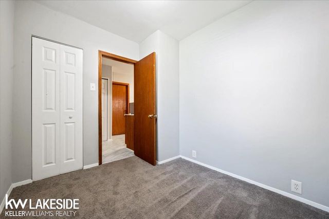 8439 Continental Avenue, Warren, MI 48089