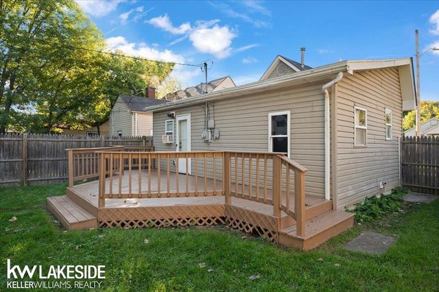 8439 Continental Avenue, Warren, MI 48089