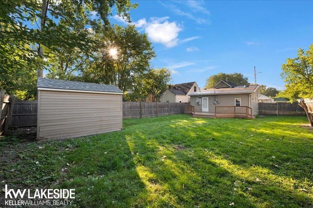 8439 Continental Avenue, Warren, MI 48089