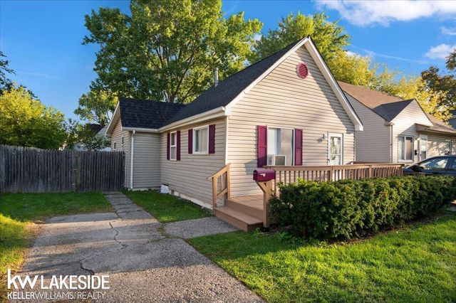 8439 Continental Avenue, Warren, MI 48089