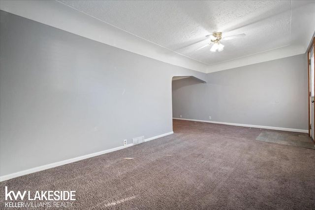 8439 Continental Avenue, Warren, MI 48089
