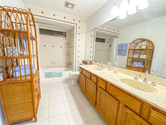 4250 Claremont Drive, Grand Prairie, TX 75052