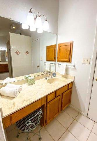 4250 Claremont Drive, Grand Prairie, TX 75052