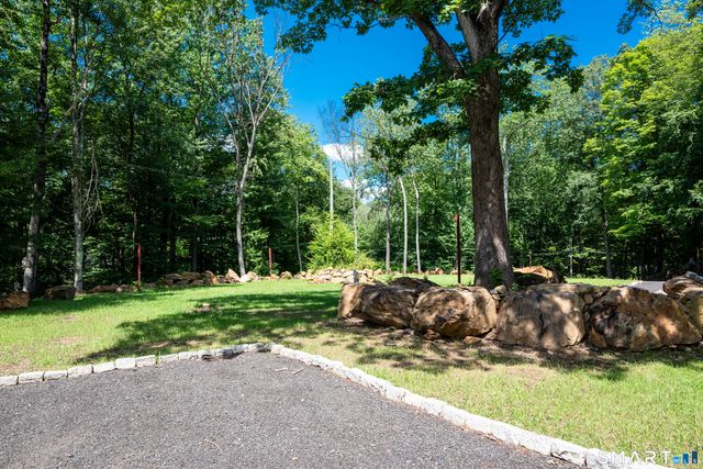 169 North Park Avenue, Easton, CT 06612
