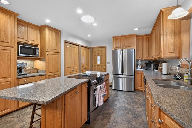 9437 Fisk Road, Parma, MI 49269
