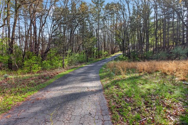 9437 Fisk Road, Parma, MI 49269