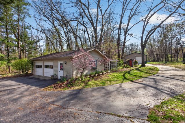 9437 Fisk Road, Parma, MI 49269