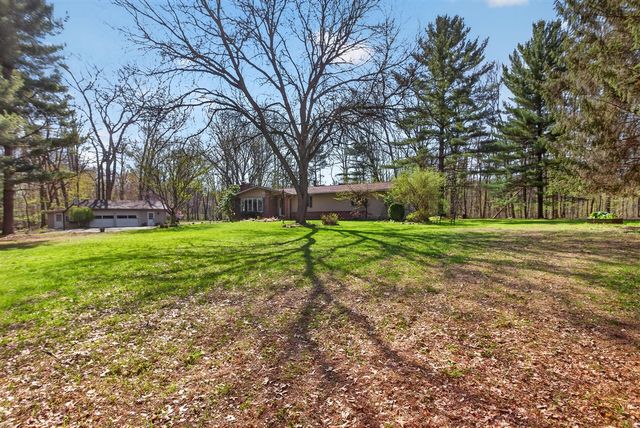 9437 Fisk Road, Parma, MI 49269