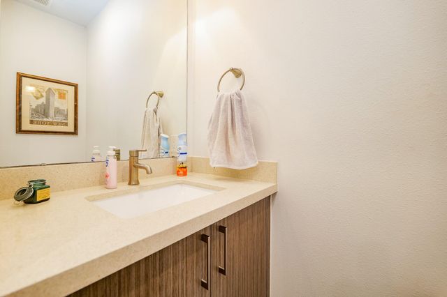 2401 Crawford Street A212, Houston, TX 77004