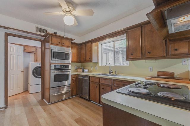 715 Dominion Drive, Katy, TX 77450