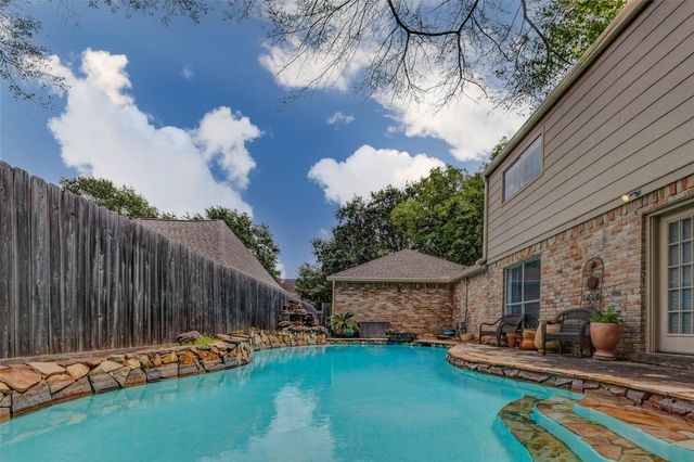 715 Dominion Drive, Katy, TX 77450