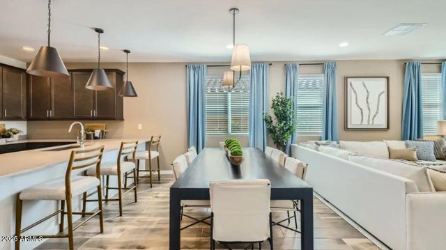 16763 W CHARLOTTE Drive, Surprise, AZ 85387