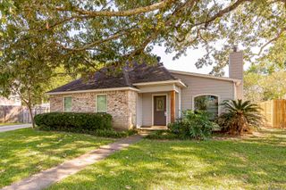 13333 Parwood Ave, Baton Rouge, LA 70816