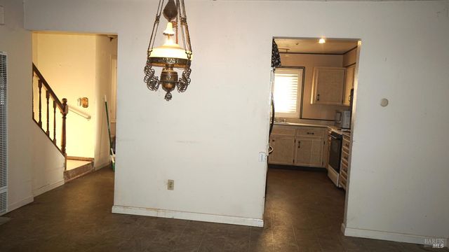 522 Santa Alicia Dr, Rohnert Park, CA 94928