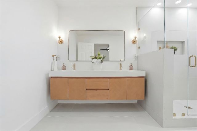 1339 35TH STREET N, St Petersburg, FL 33713