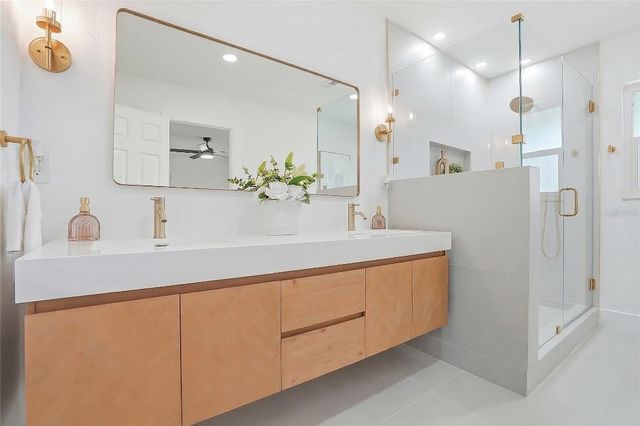 1339 35TH STREET N, St Petersburg, FL 33713