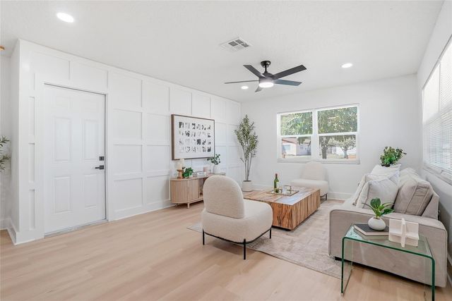 1339 35TH STREET N, St Petersburg, FL 33713