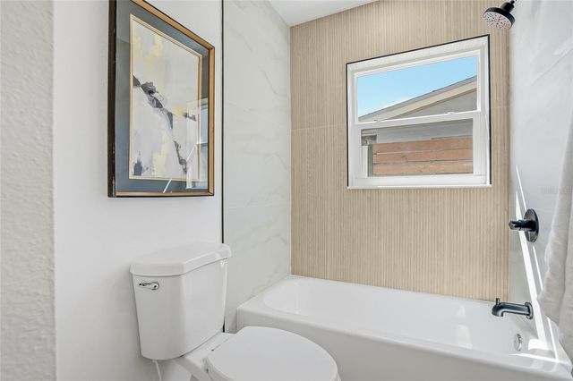 1339 35TH STREET N, St Petersburg, FL 33713