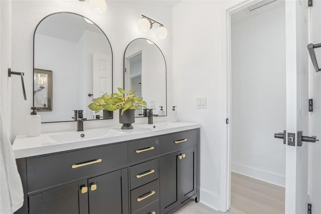 1339 35TH STREET N, St Petersburg, FL 33713