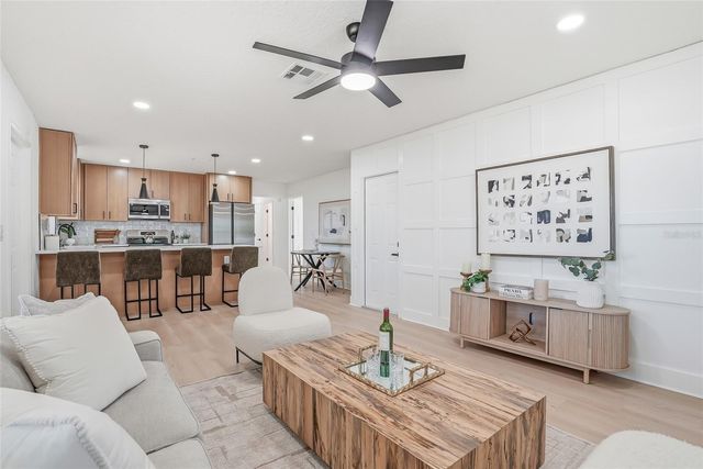 1339 35TH STREET N, St Petersburg, FL 33713