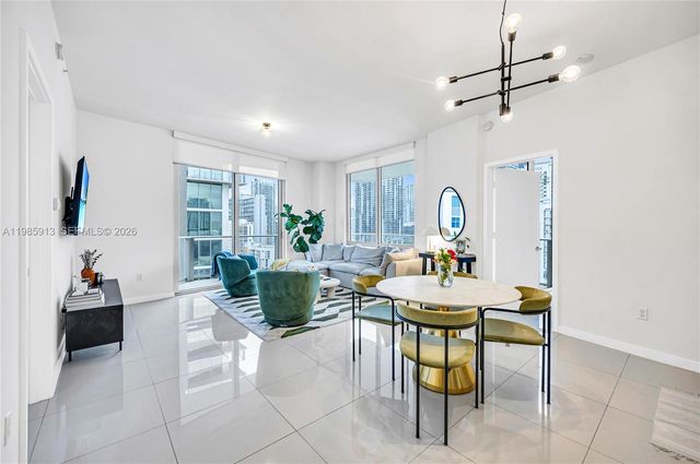 1010 SW 2nd Ave 2004, Miami, FL 33130