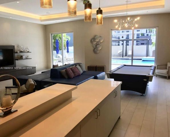 1010 SW 2nd Ave 2004, Miami, FL 33130