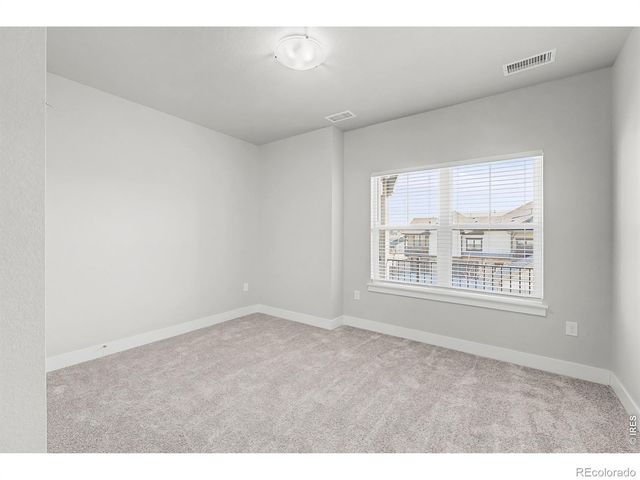 265 High Point Drive 203, Longmont, CO 80504