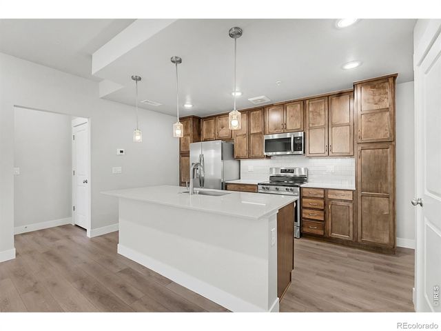 265 High Point Drive 203, Longmont, CO 80504