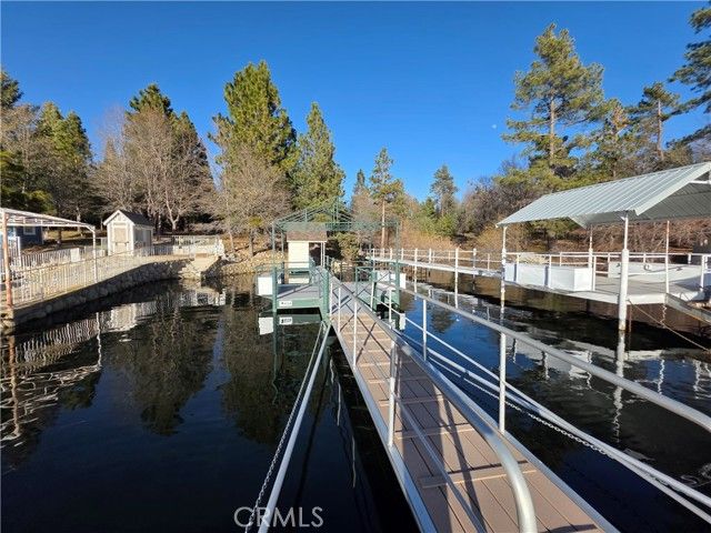 324 N324- Single Slip Dock, Lake Arrowhead, CA 92352