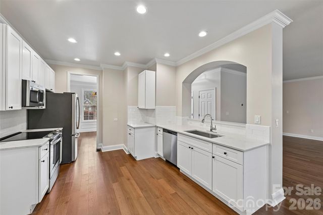 2825 Chip Shot Drive, Matthews, NC 28104