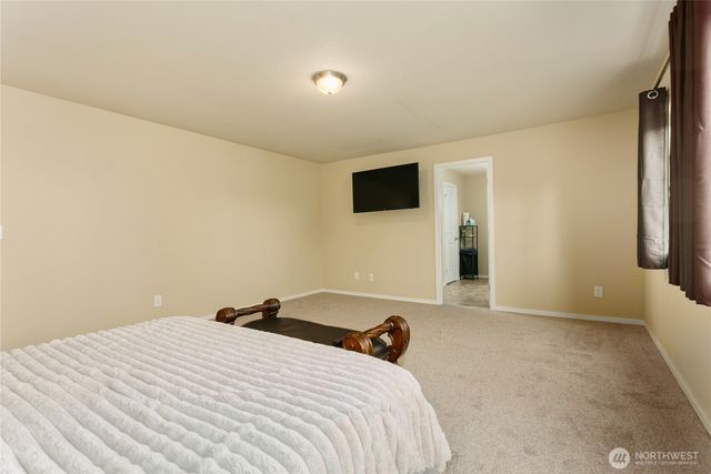 1418 E 68th Street Ct, Tacoma, WA 98404