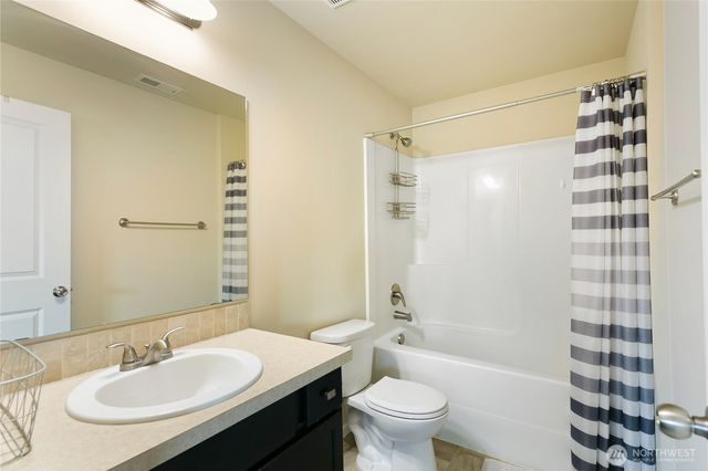 1418 E 68th Street Ct, Tacoma, WA 98404