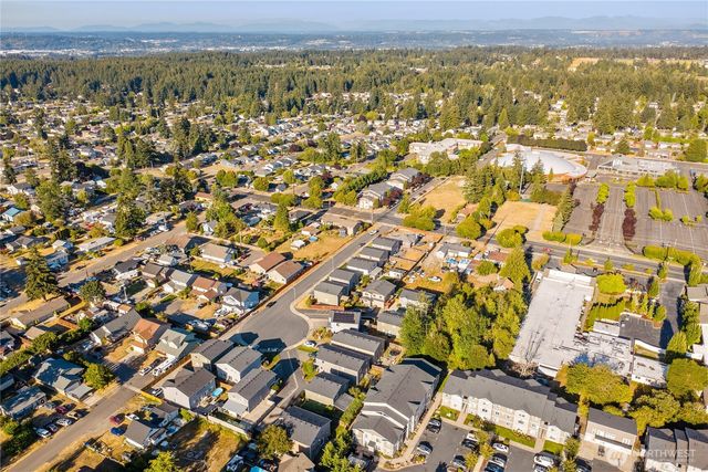 1418 E 68th Street Ct, Tacoma, WA 98404