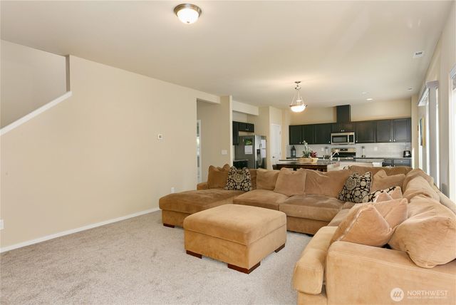 1418 E 68th Street Ct, Tacoma, WA 98404