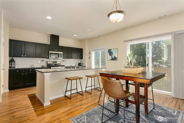 1418 E 68th Street Ct, Tacoma, WA 98404