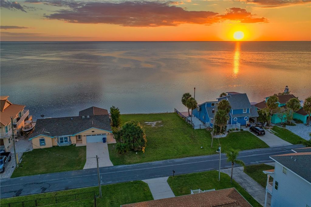 3208 GULF WINDS CIRCLE, Hernando Beach, FL 34607
