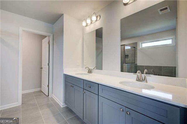 717 Dunlake Way, Locust Grove, GA 30248