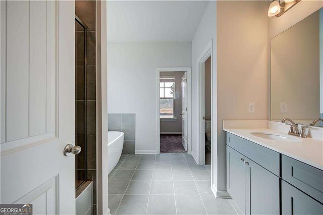 717 Dunlake Way, Locust Grove, GA 30248
