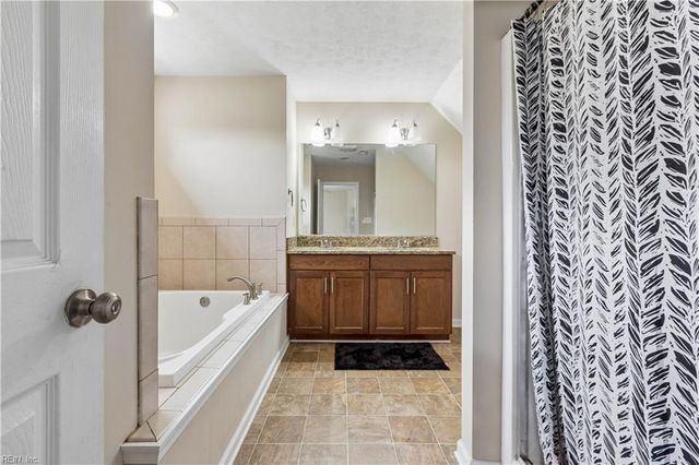 208 Dooley ST, Hampton, VA 23669