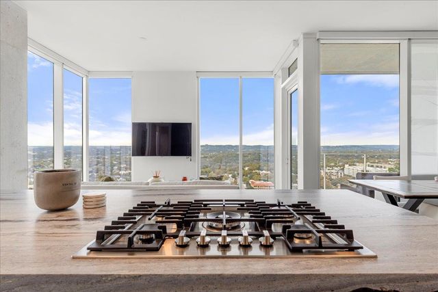 313 W 17th ST 2405, Austin, TX 78701