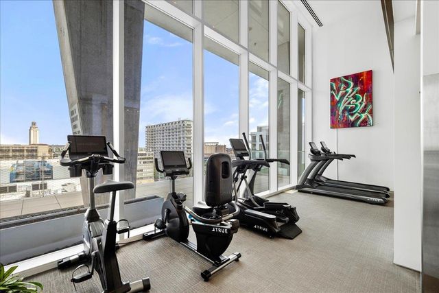 313 W 17th ST 2405, Austin, TX 78701