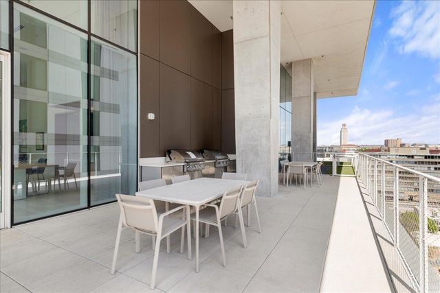 313 W 17th ST 2405, Austin, TX 78701