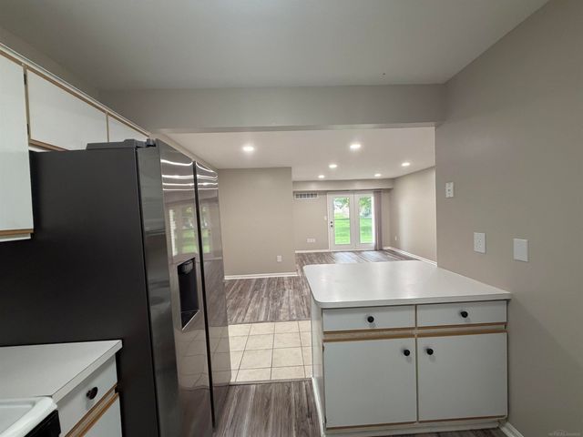 44411 Sunnyside Drive, Sterling Heights, MI 48313