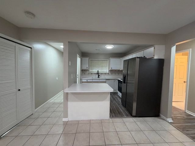 44411 Sunnyside Drive, Sterling Heights, MI 48313
