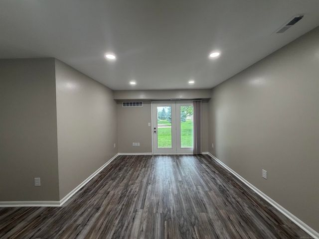 44411 Sunnyside Drive, Sterling Heights, MI 48313