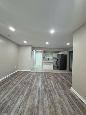44411 Sunnyside Drive, Sterling Heights, MI 48313